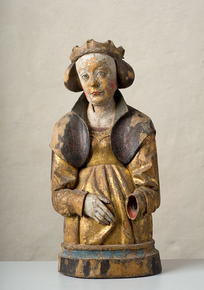 Unbekannte Werkstatt: Heilige Lucia, um 1500, Holz, geschnitzt, vollplastisch (Kreidegrundierung mit Farb- und Metallauflagen), 51,5 x 24 x 16 cm (Sockel), Foto: Wieland Krause 