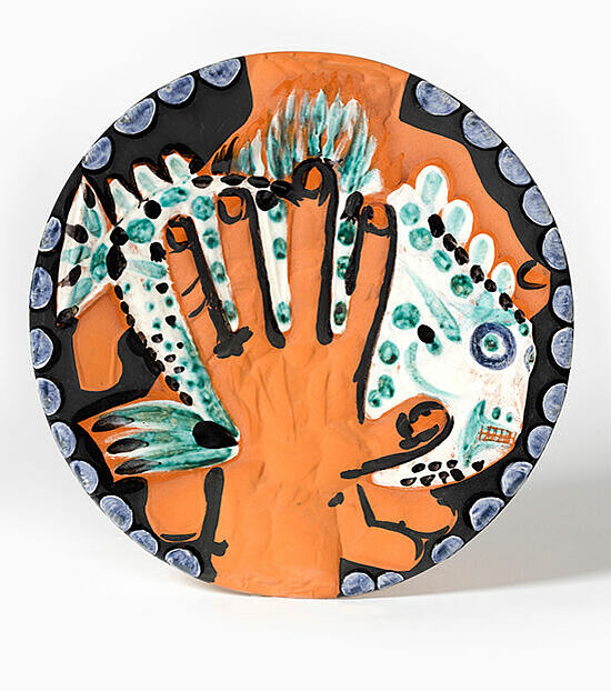 Pablo Picasso: Mains tenant un Poisson (Hände, einen Fisch haltend), 1953, Foto: Joan-Ramon Bonet © Succession Picasso/VG Bild-Kunst, Bonn 2023 