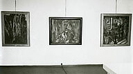 Ausstellungsraum im Kuppelsaal der Moritzburg mit der Sammlungspräsentation von Gerhard Händler mit Werken von Ernst Ludwig Kirchner (Akte im Strandwald, 1913; Kühe im Wald, 1918, 1948 Leihgabe von Ferdinand Möller, heute: Pinakothek der Moderne, München; Atelierecke, 1920, 1948 Leihgabe von Ferdinand Möller, heute: Nationalgalerie, Staatliche Museen zu Berlin), Aufnahme Oktober 1948, Foto: Kulturstiftung Sachsen-Anhalt