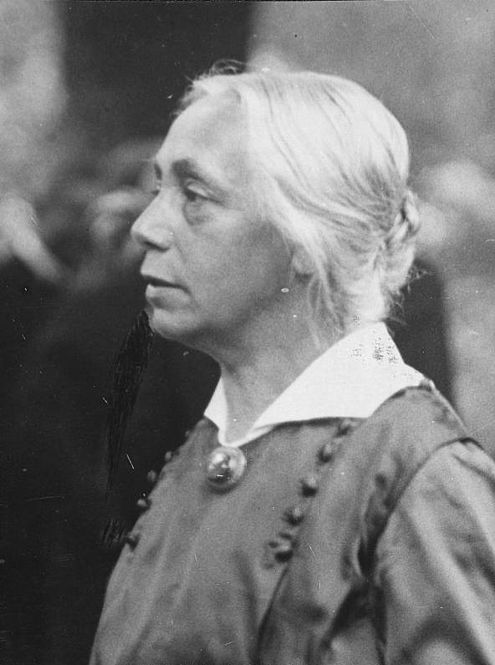 Robert Sennecke: Käthe Kollwitz, vor 1940, Foto: Österreichische Nationalbibliothek, als gemeinfrei gekennzeichnet, Details auf Wikimedia Commons, https://de.wikipedia.org/wiki/Datei:WP_K%C3%A4the_Kollwitz.jpg